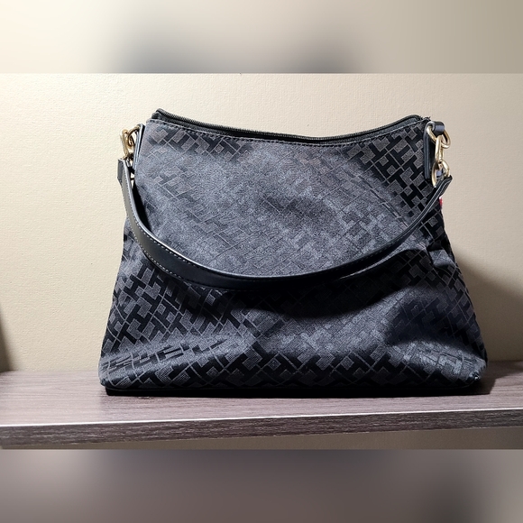 Tommy Hilfiger Purse - Picture 2 of 5